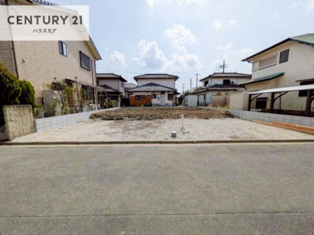 ���ԏ�@����3�䒓�ԉ\�Ȃ�Ƃ�̃J�[�X�y�[�X�B���Ƒ����ꂼ��̂��Ԃ͂������A���q���ɂ����S���Ă��g������������J���I�Ȓ��ԋ�Ԃł��B�y���n�̔���J�Ò��z