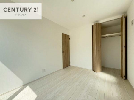 �m���@���[�X�y�[�X�����Ă��܂��I�������X�b�L�����ڂ��鎖���ł��܂��ˁB
�Ƌ��I�΂Ȃ��V���v���ȃf�U�C���ׁ̈A�Ƌ��I�΂����C�ɓ���̋�ԍ�肪�ł������ł��ˁB