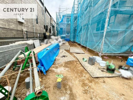 ���ԏ�@���ԃX�y�[�X��2�䕪����܂��I�Z�J���h�J�[�͂������A�o�C�N�⎩�]�ԂȂǂ��u���ꏊ�ɍ���܂���B