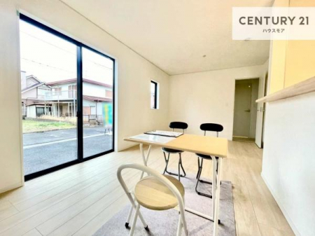 ���r���O�@�傫�ȑ����炽���Ղ�̗z���������閾�邢���r���O�B�J�����̂��郊�r���O�ŉƑ��c���̂��났�̎��Ԃ��߂����܂��I�����w�\�ł��I���񌻒n�ŗz������Ȃǂ��̊����������܂��I