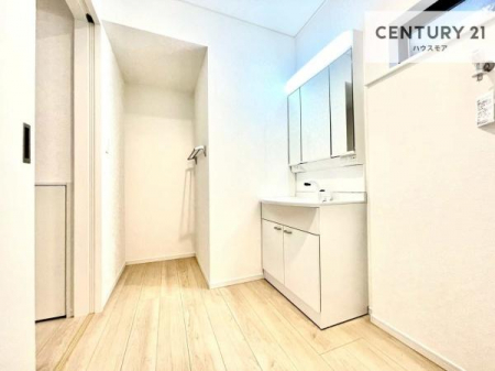 ���ʑ�E���ʏ��@�g�Ȃ�𐮂�����ʏ��́A���������厖�ł��I������̐������̂��镵�͋C�����o�I�C�����悭���g�����������܂��B�L�X�����X�y�[�X���������ł��ˁI
