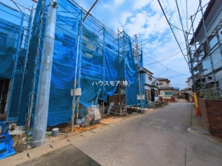 ���̑����n�@�O�ʓ��H��4���I�z����ǍD�ȗ��n�ł��B
�Ԍɓ��ꂪ���ȕ������S�ł��ˁB