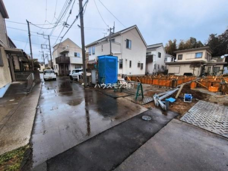 ���̑����n�@�O�ʓ��H��4���I�z����ǍD�ȗ��n�ł��B
�Ԍɓ��ꂪ���ȕ������S�ł��ˁB