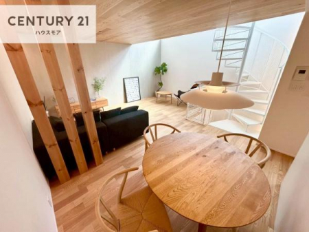 ���r���O�@�L�X�_�C�j���O�X�y�[�X�I������肨�H���B�΂��������y�������Ԃ��߂����܂��B���X�̔���������܂��I