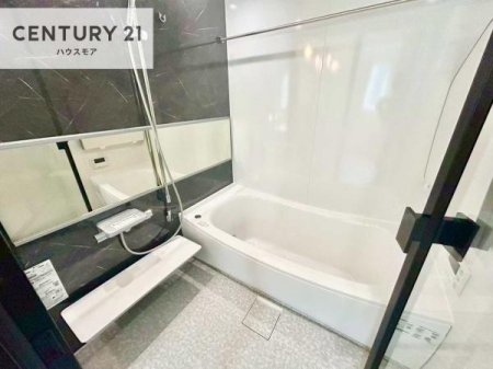 �����@�������������l�̕��͋C�̃o�X���[���́A�����o�Ă��ăo�X�^�C�����[���I
���d���撣���Ă��邲�J���ɂ��D�݂̓����̓����܂����āA�y����ł݂Ă͂������ł��傤���H