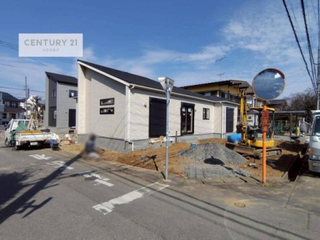 ���̑����n�@�O�ʓ��H��6���~5���I�z����ǍD�ȗ��n�ł��B
�Ԍɓ��ꂪ���ȕ������S�ł��ˁB