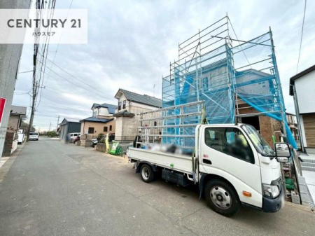 ���̑����n�@�O�ʓ��H�͍L�X�Ƃ���6���B�z������ǍD�ȗ��n�ɂ��A���Ќ��n�ɂĖ��邳�����̊����������B