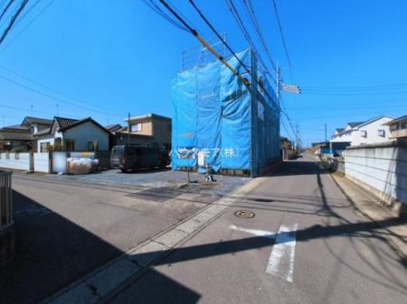 ���̑����n�@�O�ʓ��H��4���~4���̐l�C�̊p�n�I�z����ʕ��ǍD�ȗ��n�ł��B
�J����������Ԍɓ��ꂪ���ȕ������S�ł��ˁB