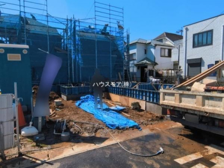 ���ԏ�@���ԃX�y�[�X��2�䕪����܂��I�Z�J���h�J�[�͂������A�o�C�N�⎩�]�ԂȂǂ��u���ꏊ�ɍ���܂���B