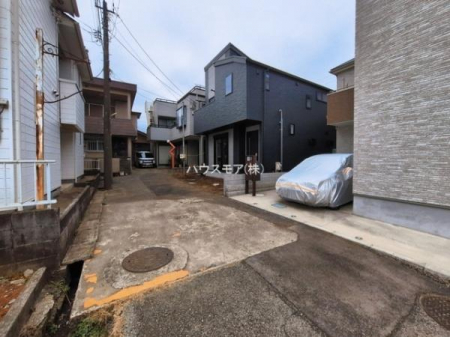 ���̑����n�@�O�ʓ��H4���I�z����ǍD�ȗ��n�ł��B
�Ԍɓ��ꂪ���ȕ������S�ł��ˁB