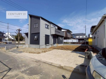 ���ԏ�@���ԃX�y�[�X��2�䕪����܂��I�Z�J���h�J�[�͂������A�o�C�N�⎩�]�ԂȂǂ��u���ꏊ�ɍ���܂���B