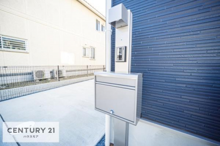 ���̑��@�|�X�g�t���ł��I�����T���̂������E���v�]�E������ȂǁA���Ȃ�ƕ��ЃX�^�b�t�܂ł��\���t�����������I�s���Y�Ɋւ��邱�ƂȂ�A�ǂ̂悤�Ȃ��Ƃł����S���ӑΉ������Ē����܂��B(���d�l)