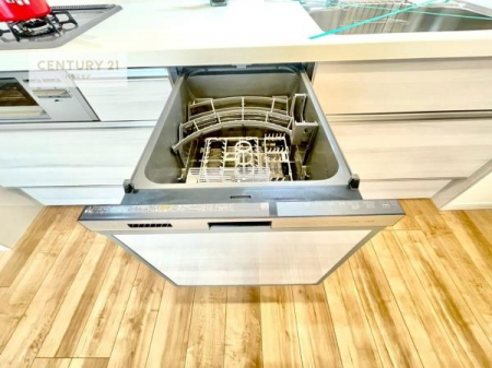 �L�b�`���@�H��@�t���̃L�b�`���ł��I�Z���������r��h�~�Ƃ��đ�ϊ��􂷂�֗��Ȏd�l�ł��I�r���g�C���Ȃ̂ŃL�b�`���̏ꏊ����炸�����X�y�[�X���L���g�����Ƃ��o���܂��I