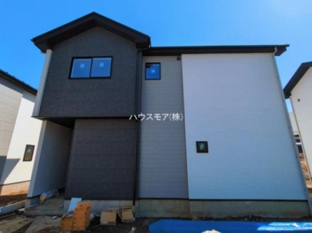 ���ԏ�@���ԃX�y�[�X��2�䕪����܂��I�Z�J���h�J�[�͂������A�o�C�N�⎩�]�ԂȂǂ��u���ꏊ�ɍ���܂���B