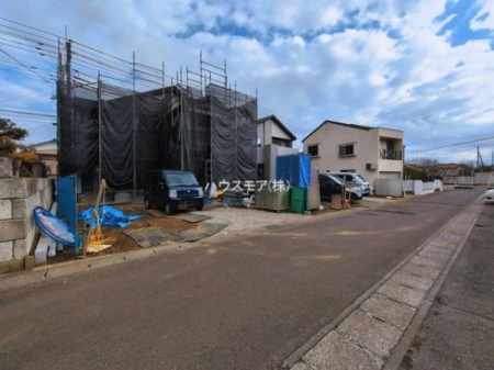 ���̑����n�@�O�ʓ��H��4���I�z����ǍD�ȗ��n�ł��B
�Ԍɓ��ꂪ���ȕ������S�ł��ˁB