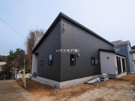 ���ԏ�@���ԃX�y�[�X��3�䕪����܂��I�Z�J���h�J�[�͂������A�o�C�N�⎩�]�ԂȂǂ��u���ꏊ�ɍ���܂���B