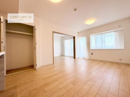 ���r���O�@���r���O���[�������B
���p�i��G�݂��܂Ƃ߂Ď��[�ł��A��Ԃ���������ۂĂ܂��B