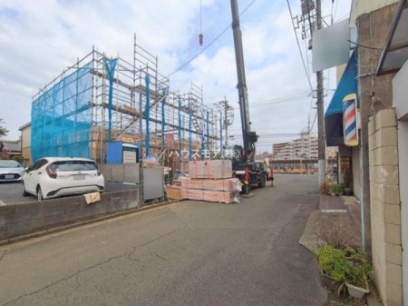 ���̑����n�@�O�ʓ��H��6���~6���I�z����ǍD�ȗ��n�ł��B
�Ԍɓ��ꂪ���ȕ������S�ł��ˁB