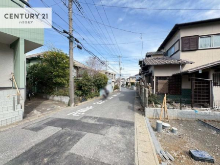 ���̑����n�@�O�ʓ��H��6���I�z����ǍD�ȗ��n�ł��B
�Ԍɓ��ꂪ���ȕ������S�ł��ˁB