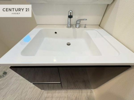 ���ʑ�E���ʏ��@�[�����ʑ�{�E���́A�������˂ɂ����̂ł�����ꂪ�y�X�I���������ۂĂ܂��I
�L���C�Ȑ��ʏ��Ŏ��������̃��`�x�[�V�������オ��܂��ˁI