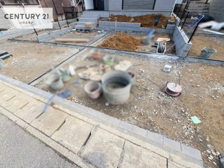 ���ԏ�@���ԃX�y�[�X��2�䕪����܂��I�Z�J���h�J�[�͂������A�o�C�N�⎩�]�ԂȂǂ��u���ꏊ�ɍ���܂���B