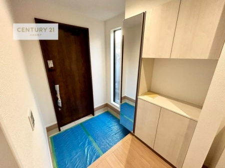 ���ց@�V���[�Y�{�b�N�X�t���B���ւ��Еt�����|�������₷���ł��I
�X�b�L���������ւŌ˂��J�����u�ԁA�������̂���S�n������Ԃ��o�}���Ă���܂��B