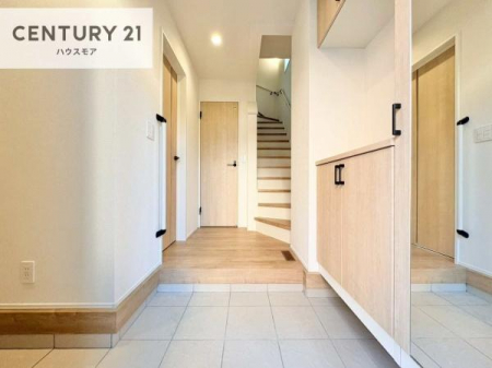 ���ց@���ċA���Ă��Ă��A�������܁I�����������Ȃ�A�D�����}������Ă�����ԂɂȂ��Ă��܂��B
���邭��������錺�ւł��I