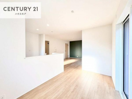 ���r���O�@�L�X�_�C�j���O�X�y�[�X�I������肨�H���B�΂��������y�������Ԃ��߂����܂��B���X�̔���������܂��I