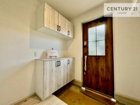 ���ց@�V���[�Y�{�b�N�X�t���Ȃ̂ŁA���ւ��Еt�����|�������₷���ł��I
�X�b�L���������ւŌ˂��J�����u�ԁA�������̂���S�n������Ԃ��o�}���Ă���܂��B�y���n�̔���J�Ò��z
