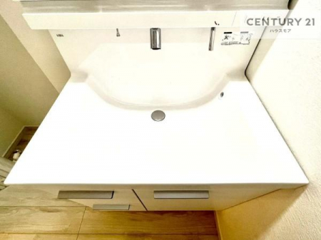 ���ʑ�E���ʏ��@�[�����ʑ�{�E���́A�������˂ɂ����̂ł�����ꂪ�y�X�I���������ۂĂ܂��I
�L���C�Ȑ��ʏ��Ŏ��������̃��`�x�[�V�������オ��܂��ˁI