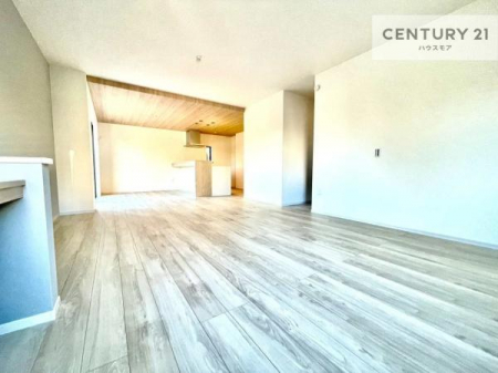 ���r���O�@�L�X�_�C�j���O�X�y�[�X�I������肨�H���B�΂��������y�������Ԃ��߂����܂��B���X�̔���������܂��I