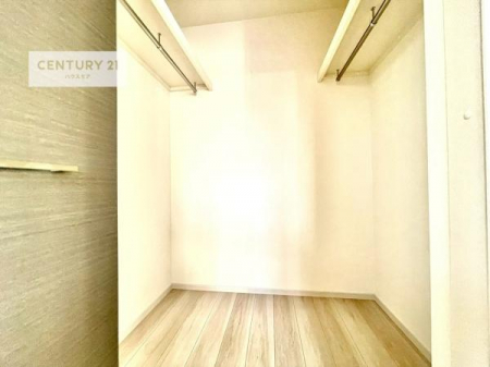 ���[�@�E�H�[�N�C���N���[�[�b�g�t���ł��B��������̂��m���Ȃǂ����[���Ă��������ł��ˁI���ɂ���@�������ȂǋG�ߕ��̑傫�ȉƓd�����[�ł��܂��I