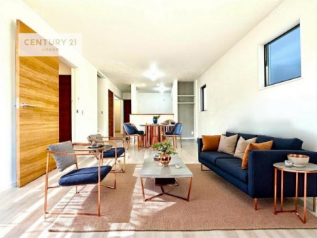 ���r���O�@�Ƌ��CG�p�[�X�ł��B�J�����̂���L�XLDK�I�\�t�@�[��_�C�j���O�e�[�u����u���Ă������ɂȂ�Ȃ��̂ŉ��K�ɉ߂����܂��I�R�~���j�P�[�V���������₷�����r���O�ł��I