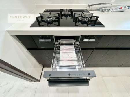 �L�b�`���@�R�����͎O������̂ł������̓����i�s���ł��܂��B
�������O�����t���ł��B�����X�y�[�X���L�X���Ă���׍�Ƃ����₷���I�g�����肪�ǂ��V�X�e���L�b�`���ł��I