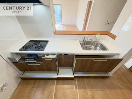 �L�b�`���@���[�X�y�[�X���L�x�ŁA�����X�y�[�X���X�b�L���ƕЕt���Ђ�`�����p�ł��܂��I
���K�ɍ�Ƃ��ł��܂��I�����̗���������܂��I