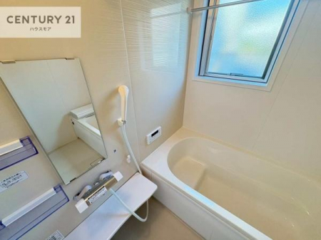 �����@������Ƃ����������̂���o�X���[���I���K�ȃo�X�^�C��������܂��I
1���̔�����������Ɩ����Ă����f�G�ȃ����N�[�[�V������ԂɂȂ肻���ł��ˁB