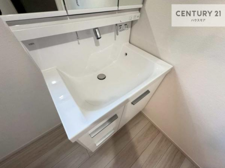 ���ʑ�E���ʏ��@�[�����ʑ�{�E���́A�������˂ɂ����̂ł�����ꂪ�y�X�I���������ۂĂ܂��I
�L���C�Ȑ��ʏ��Ŏ��������̃��`�x�[�V�������オ��܂��ˁI