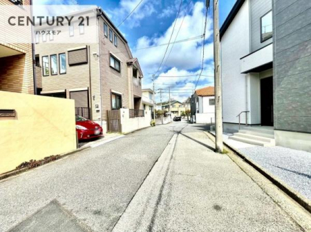 ���̑����n�@�O�ʓ��H��6���~6���I�z����ǍD�ȗ��n�ł��B
�Ԍɓ��ꂪ���ȕ������S�ł��ˁB