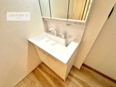 ���ʑ�E���ʏ��@�[�����ʑ�{�E���́A�������˂ɂ����̂ł�����ꂪ�y�X�I���������ۂĂ܂��I
�L���C�Ȑ��ʏ��Ŏ��������̃��`�x�[�V�������オ��܂��ˁI