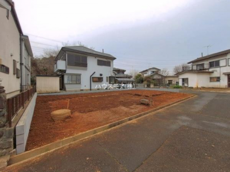 ���ԏ�@���ԃX�y�[�X��2�䕪����܂��I�Z�J���h�J�[�͂������A�o�C�N�⎩�]�ԂȂǂ��u���ꏊ�ɍ���܂���B