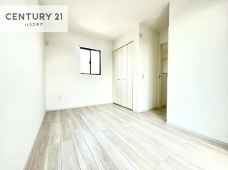 �q�������@���[�X�y�[�X����������m�ۂ���Ă��邽�߁A���������w�p�i���T�b�ƕЕt���A���ł��X�b�L���B
�Y��ȋ�Ԃ��ۂĂ܂��I