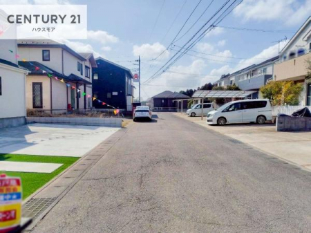 ���̑����n�@�O�ʓ��H��6���I�z����ǍD�ȗ��n�ł��B
�Ԍɓ��ꂪ���ȕ������S�ł��ˁB