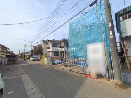 ���̑����n�@�O�ʓ��H��4���I�z����ǍD�ȗ��n�ł��B
�Ԍɓ��ꂪ���ȕ������S�ł��ˁB