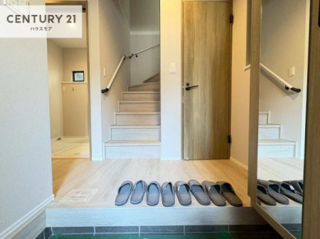 ���ց@���ċA���Ă��Ă��A�������܁I�����������Ȃ�A�D�����}������Ă�����ԂɂȂ��Ă��܂��B
�������薾�邭��������錺�ւł��I