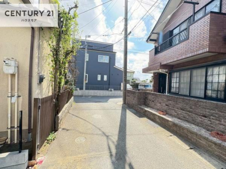 ���̑����n�@�O�ʓ��H4���I�z����ǍD�ȗ��n�ł��B
�Ԍɓ��ꂪ���ȕ������S�ł��ˁB