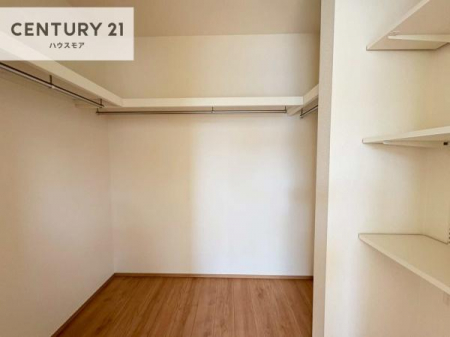 ���[�@�E�H�[�N�C���N���[�[�b�g�t���ł��B��������̂��m���Ȃǂ����[���Ă��������ł��ˁI���ɂ���@�������ȂǋG�ߕ��̑傫�ȉƓd�����[�ł��܂��I