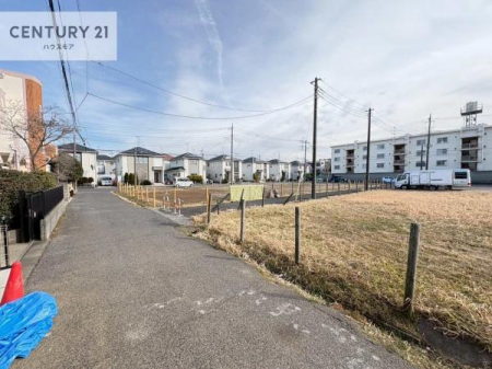 ���̑����n�@�O�ʓ��H4���I�z����ǍD�ȗ��n�ł��B
�Ԍɓ��ꂪ���ȕ������S�ł��ˁB