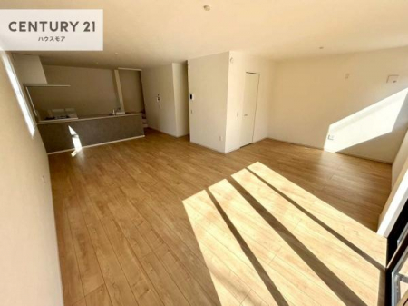 ���r���O�@�J�����̂���L�XLDK�I�\�t�@�[��_�C�j���O�e�[�u����u���Ă������ɂȂ�Ȃ��̂ŉ��K�ɉ߂����܂��I�R�~���j�P�[�V���������₷�����r���O�ł��I