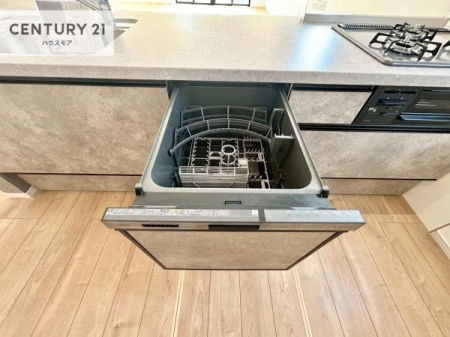 �L�b�`���@�H��@�t���̃L�b�`���ł��I�Z���������r��h�~�Ƃ��đ�ϊ��􂷂�֗��Ȏd�l�ł��I�r���g�C���Ȃ̂ŃL�b�`���̏ꏊ����炸�����X�y�[�X���L���g�����Ƃ��o���܂��I