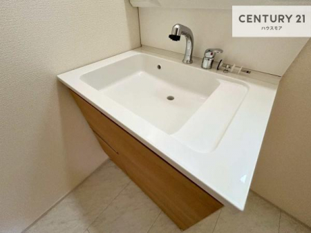 ���ʑ�E���ʏ��@�[�����ʑ�{�E���́A�������˂ɂ����̂ł�����ꂪ�y�X�I���������ۂĂ܂��I
�L���C�Ȑ��ʏ��Ŏ��������̃��`�x�[�V�������オ��܂��ˁI